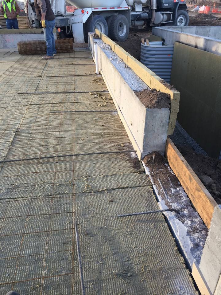 Mineral wool insulated foundation installation.