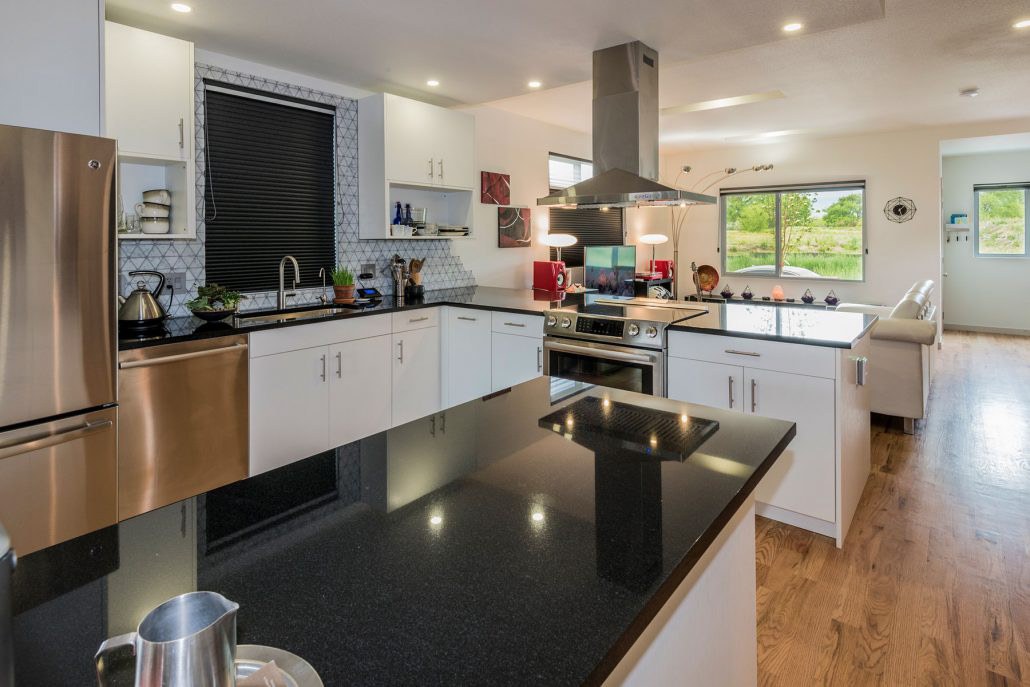 Kitchen with premium finishes and fixtures.
